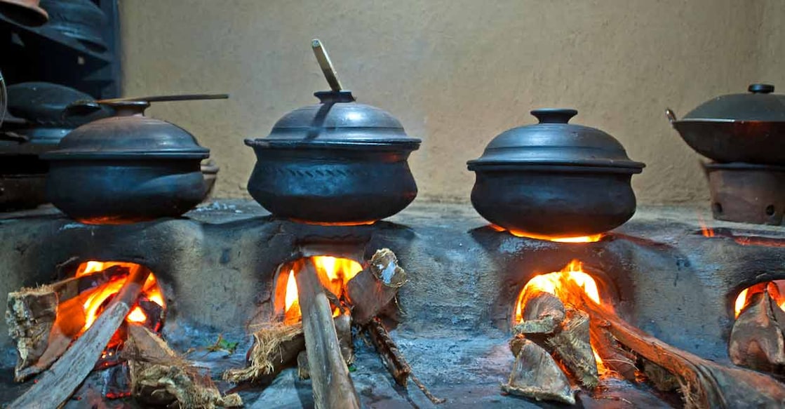 A few hotels are exploring firewood cooking too during the LPG crisis. Photo: iStock/pilesasmiles