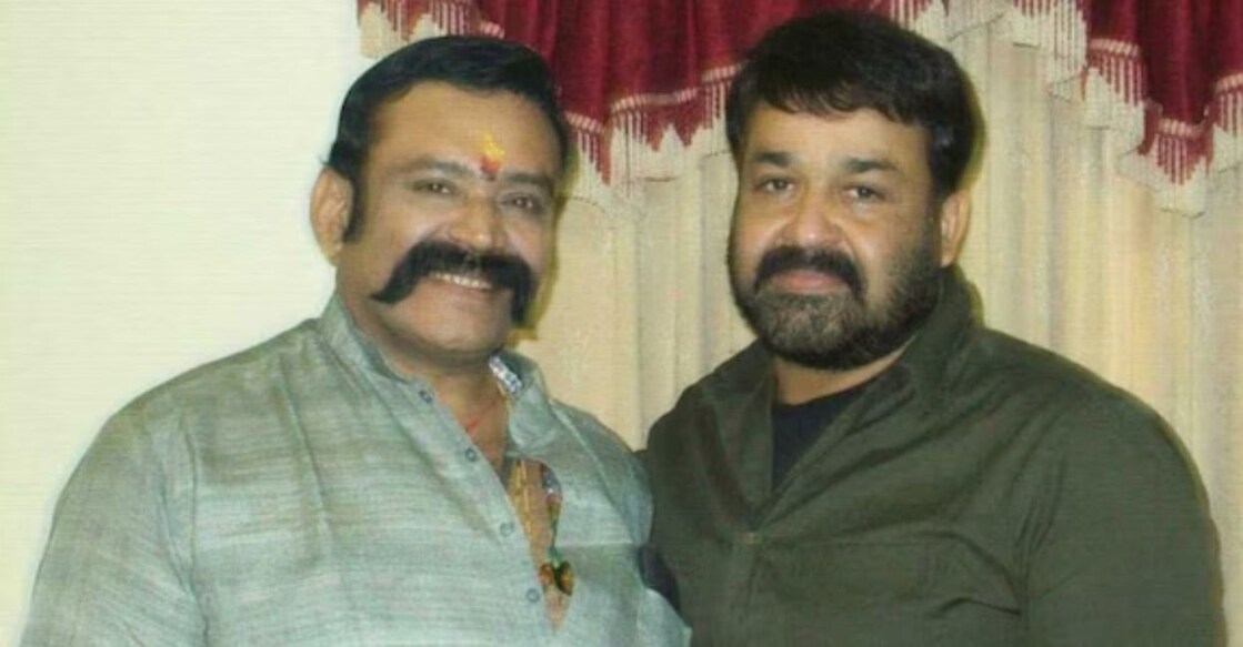 Santhosh with Mohanlal. Photo: X/Mohanlalfans