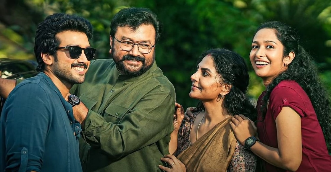 'Aashakal Aayiram' poster. Photo: IMDb