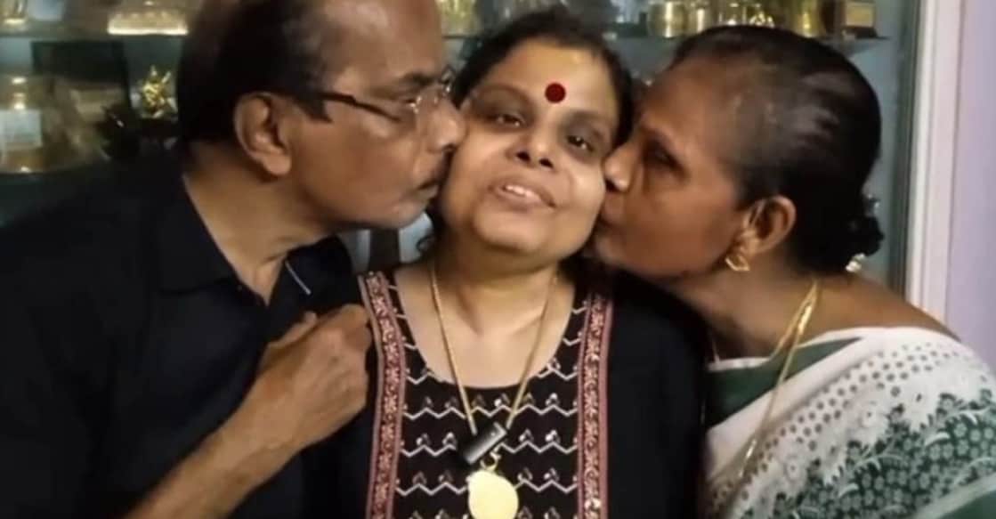 Vaikom Vijayalakshmi with her parents. Photo: Manorama News