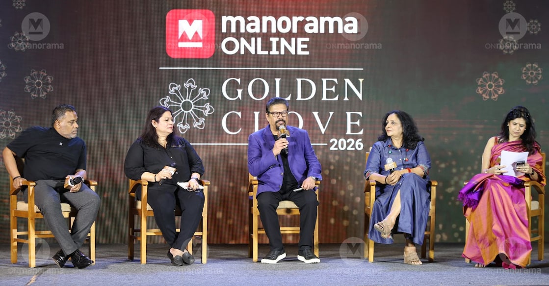 Panel discussion on ‘What makes a Kerala restaurant truly great’ in progress, featuring Vir Sanghvi (centre), Sumesh Govind (left), Tsarina Abrao Vacha (second from right) and chef Priya Mary Antony (second from left) , moderated by Manorama Online CEO Mariam Mammen Mathew (right). Photo: Manorama Online