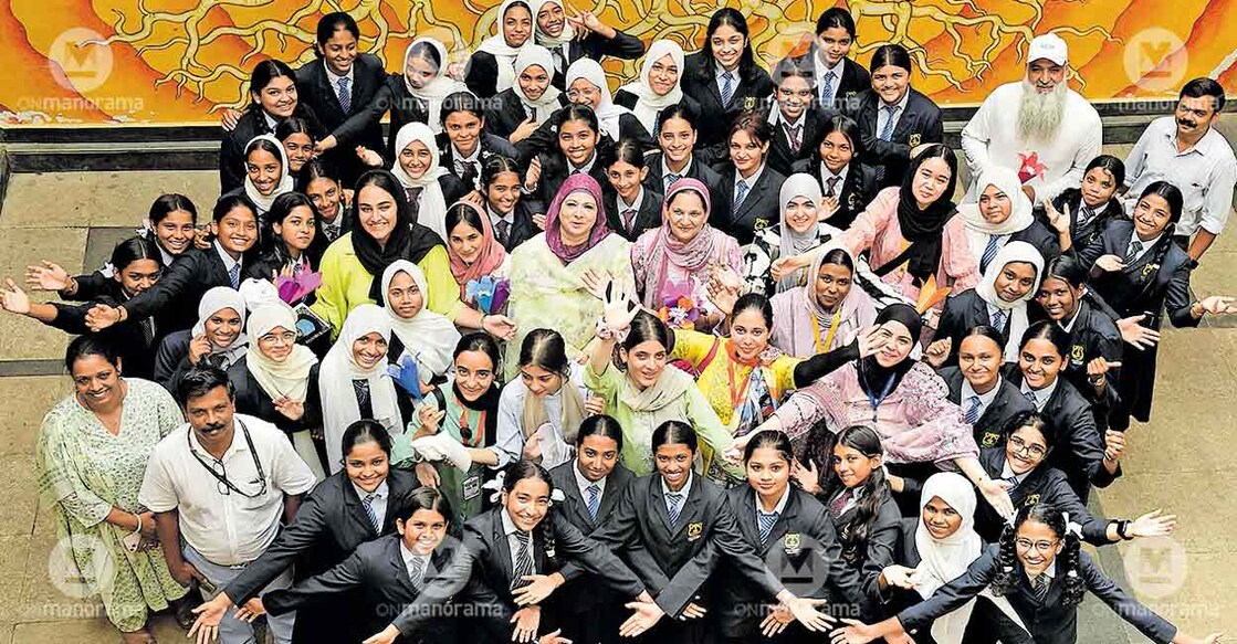 literacy-kashmir-students