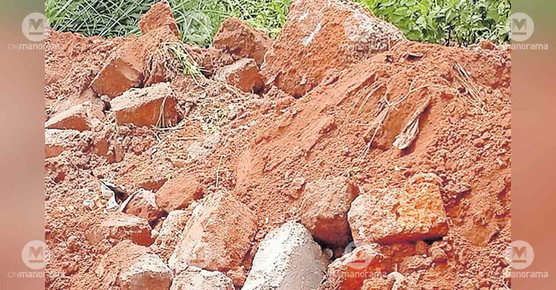 bus-shelter-calicut-university