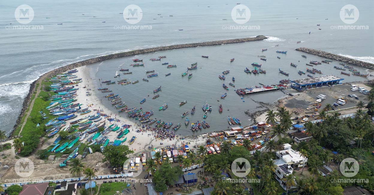 Kochi's shoreline is shrinking & seawalls are not helping, shows study ...