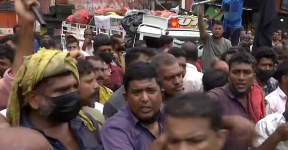 palayam-market-protests - 1