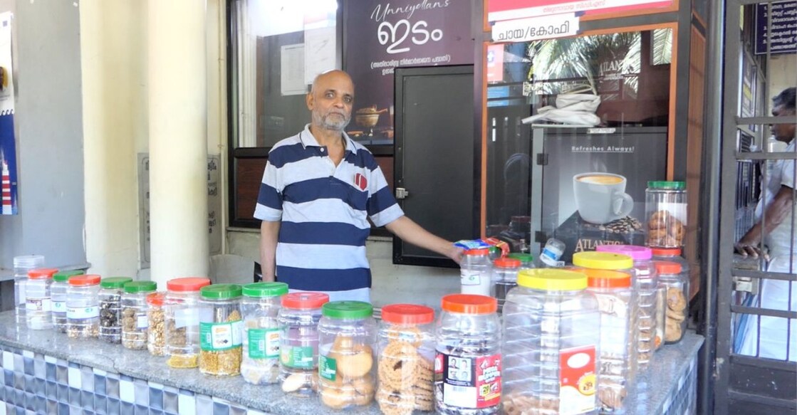 Melottaparambil Unnikrishnan at his newly launched tea and coffee shop at Thirunavaya panchayat office in Malappuram district. Photo: Onmanorama.