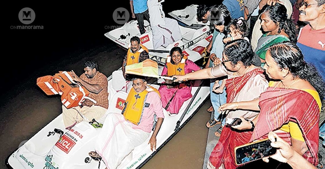 Minister R Bindu inaugurates the boat ride at the Chirayoram Tourism Project in Pothumbuchira, Pulloor, the first tourist destination in the Irinjalakkuda Assembly constituency. Photo: Special arrangement