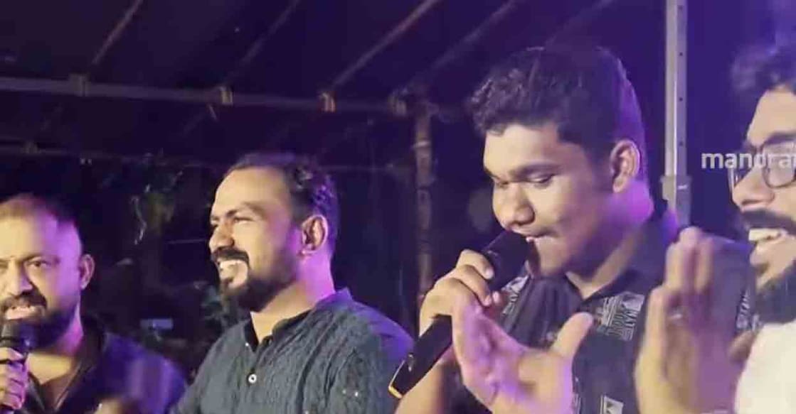 Danish Malappuram sings 'Pottiye Kettiye' song. Photo: Manorama News