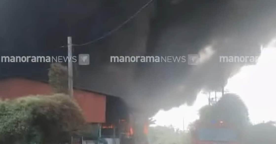 The fire that broke out at a plastic recycling unit in Thalassery. Photo: Manorama News