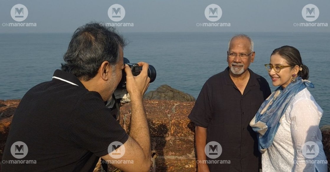 Mani Ratnam and Manisha Koirala pose for Rajiv Menon at Bekal Fort in Kasaragod. Photo: Onmanorama