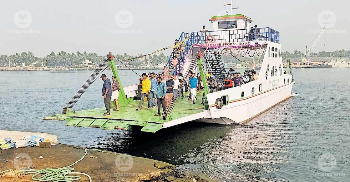 The new Ro-Ro Jhankar that operates on the Chaliyam–Beypore route approaching the Chaliyam jetty. Photo: Special arrangement