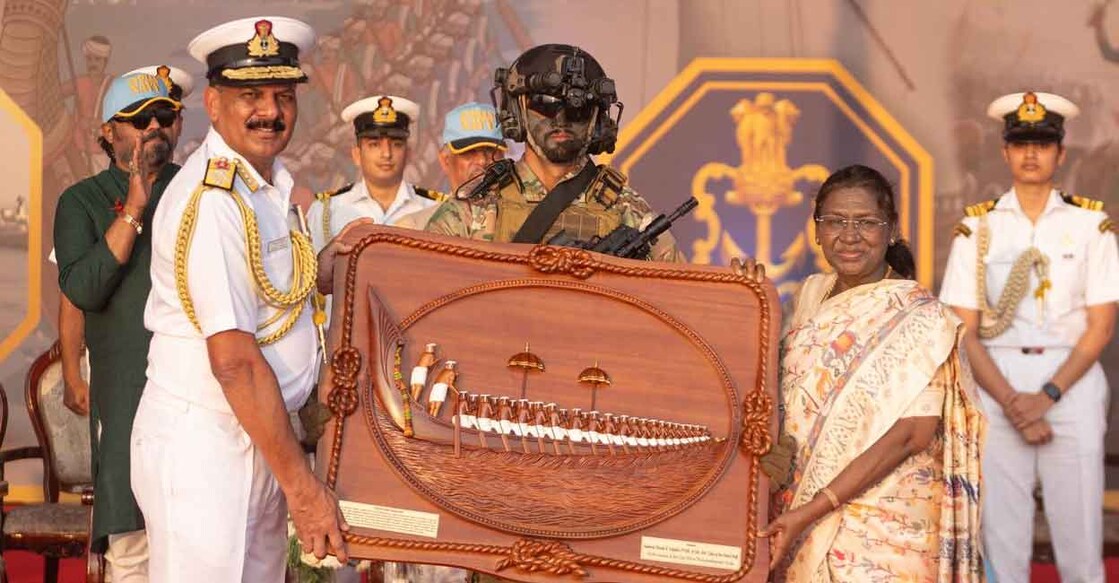 President Droupadi Murmu at the Navy Day-2025 celebrations at Shanghumughom Beach in Thiruvananthapuram. Photo: Special arrangement