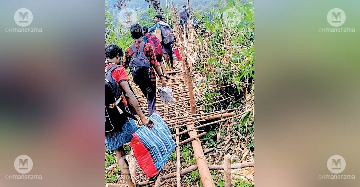 edamalakudy-temporary-footbridge