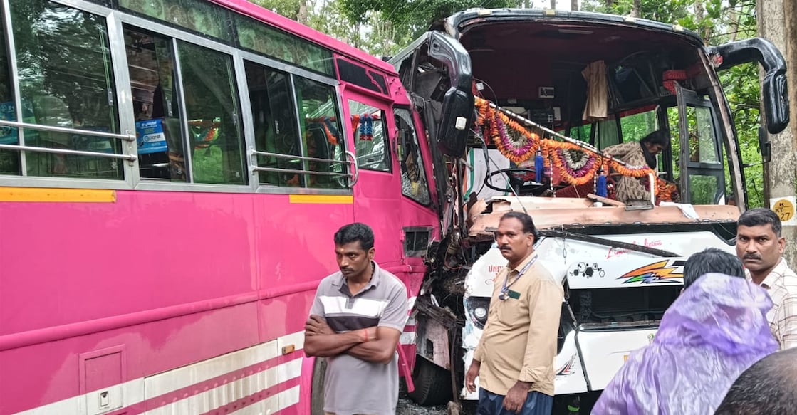 The private bus and a tourist bus collided at Kattikkulam near the Kerala-Karnataka border on Thursday morning. Photo: Special Arrangement