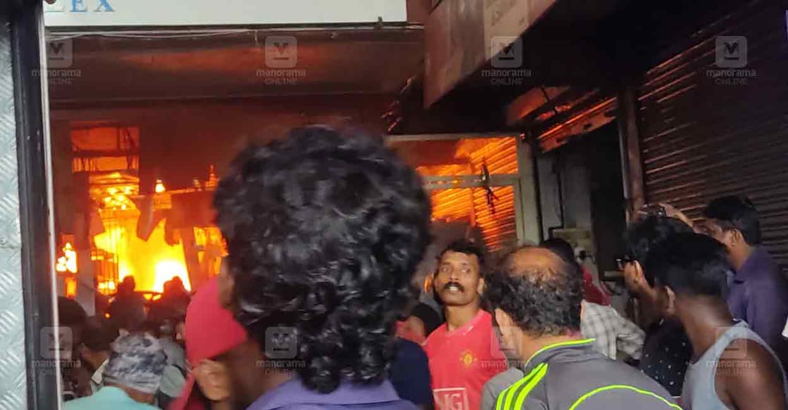 chalakkudy-fire A major fire broke out at a paint and hardware store at North Junction in Chalakudy. Photo: Special arrangement