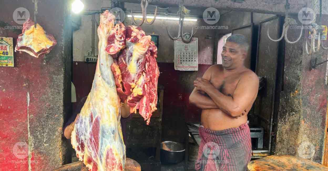 meat-vendor A home-based meat vendor along the Ponnara Bridge-Bangladesh stretch. Photo: Onmanorama