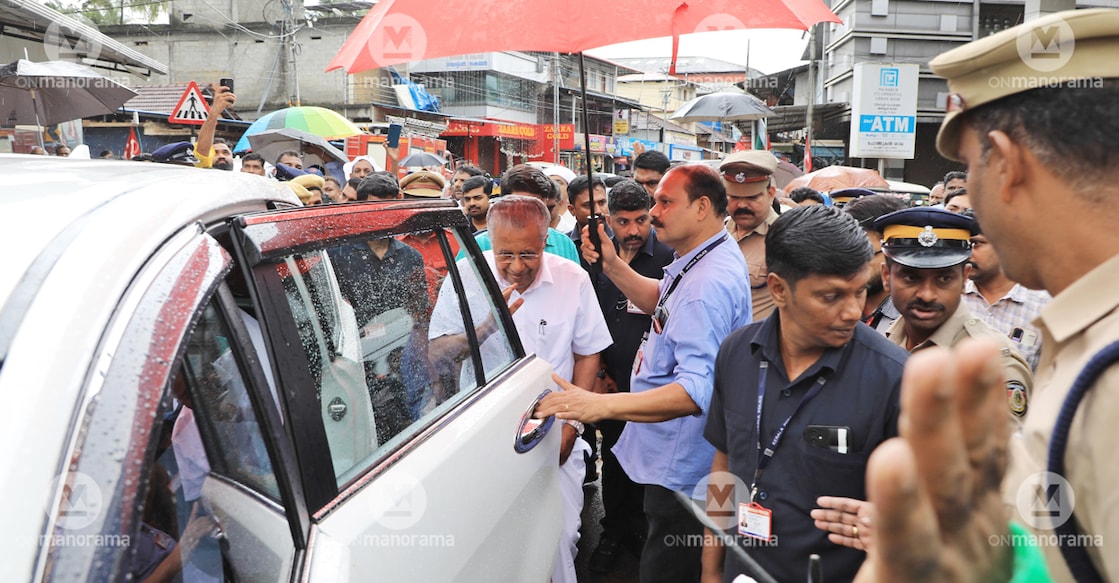 pinarayi-election-campaign-nilambur pinarayi-election-campaign-nilambur