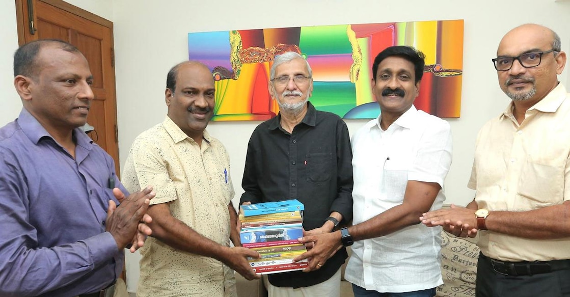kpcc Writer NS Madhavan with members of the KPCC's Vichar Vibhag. Photo: Special Arrangement