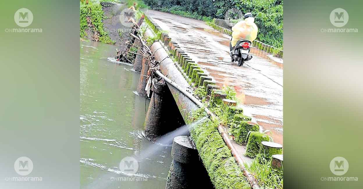 logs-blockage-thommankuthu