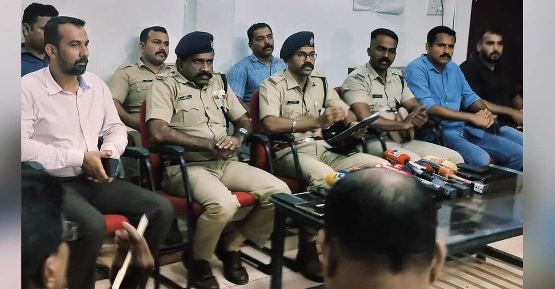DCP Arun K Pavithran and ACP A Umesh at the press briefing at the Police club in Kozhikode on Sunday. Photo: Special Arrangement