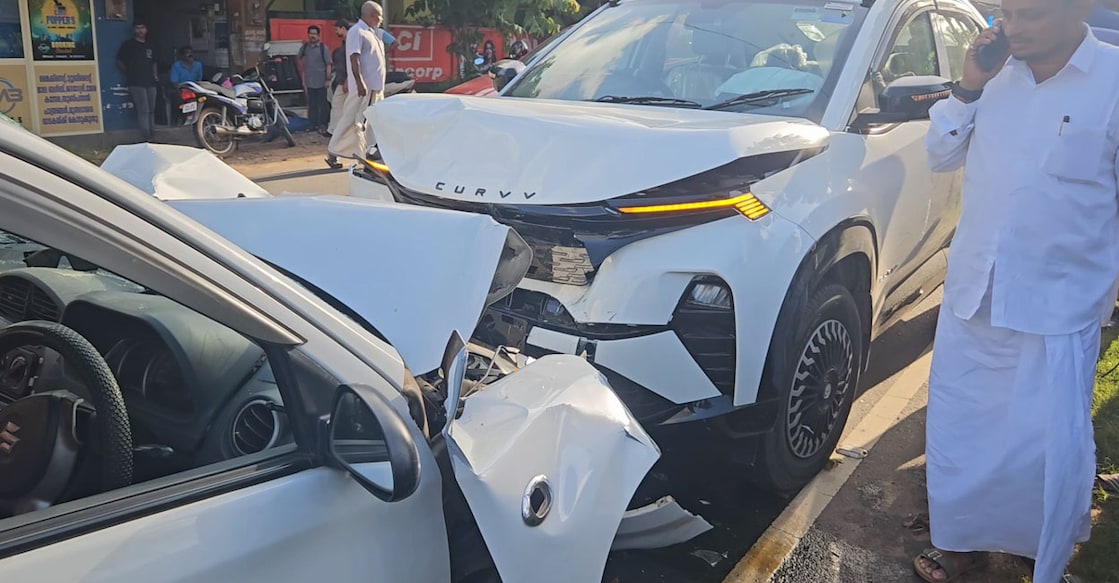 thrissur-car-collission thrissur-car-collission