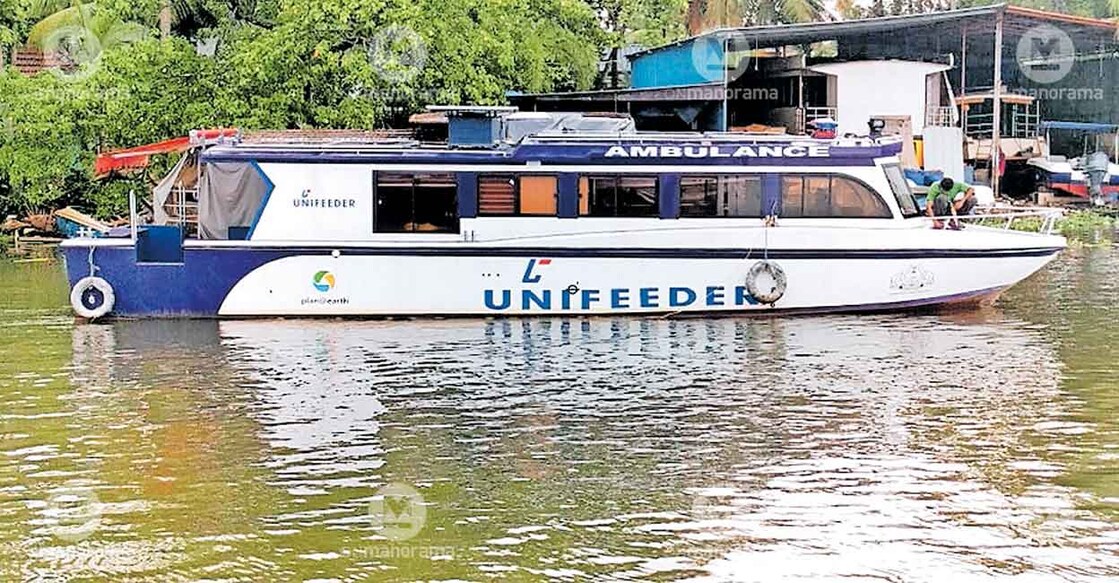 floating-medical-boat