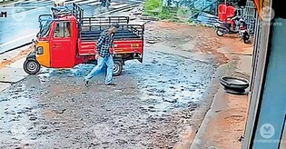 Man absconds after selling off rented utensils to scrap shop in Kozhikode