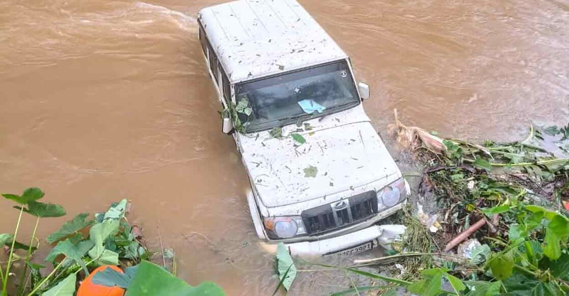 Jeep plunges into stream near the Karinkunnam–Manjakadampu stretch. Photo: Special arrangement
