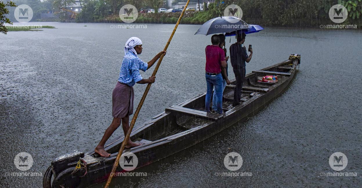 Kerala to receive heavy rain till Oct 1; orange alert in 2 districts today