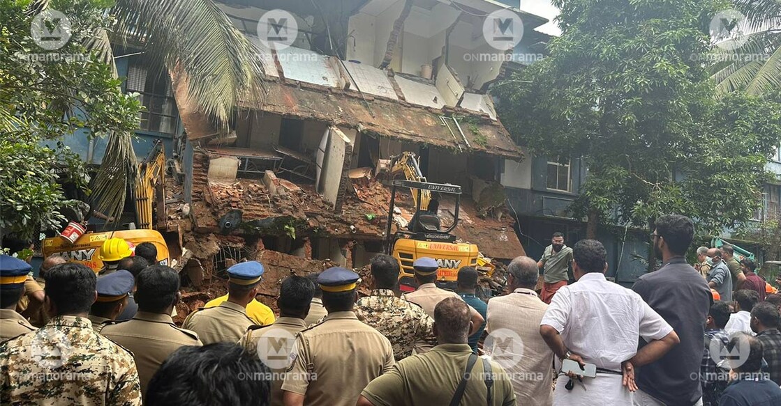 kottayam-building-collapse-4