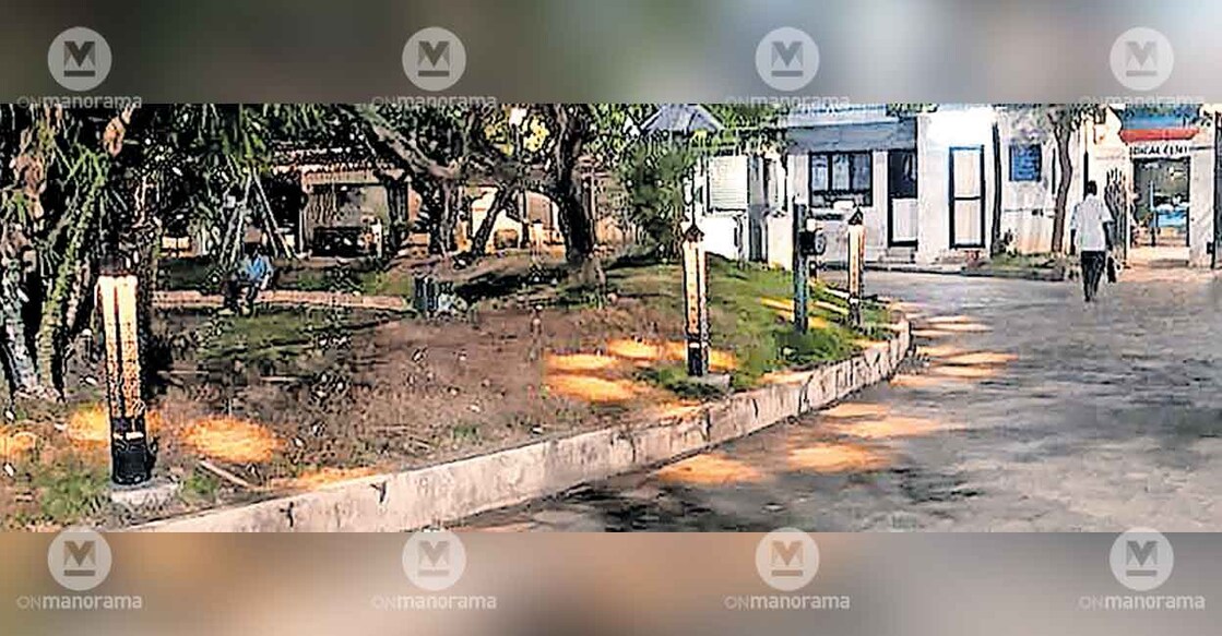 durbar-hall-light-theft