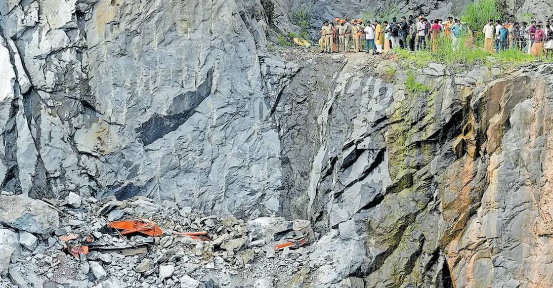 konni-quarry-accident-c The quarry site where a migrant worker trapped. Photo: Manorama