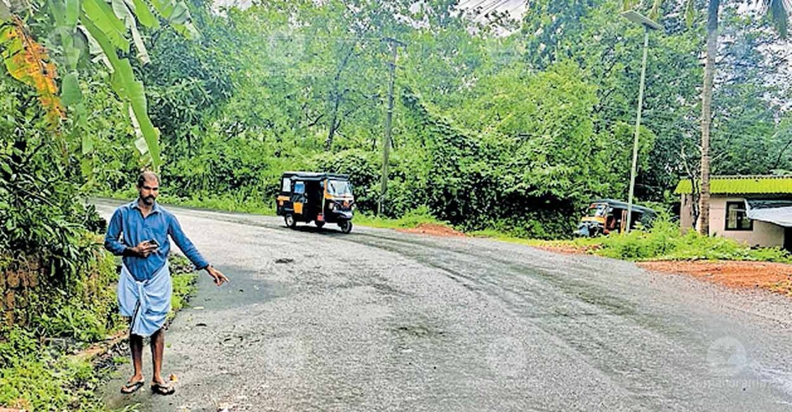 The spot where the autorickshaw overturned at the curve at Kottukapara on the highway. Photo: Special arrangement
