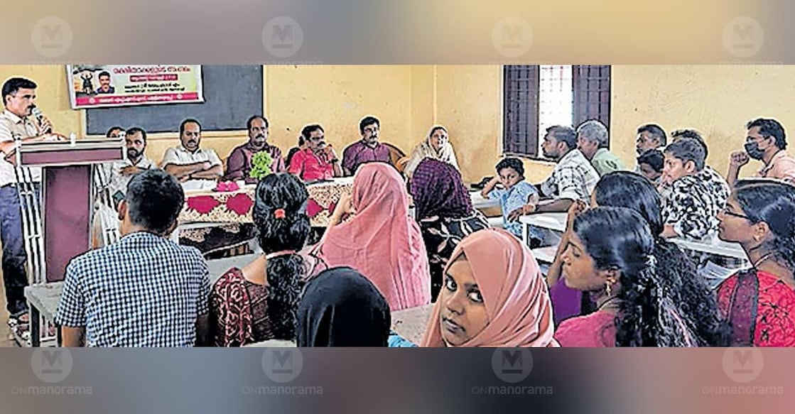 M Jayaprakash, Coordinator of Faith India Special School, Viyyakurissi, inaugurates the ‘Arike’ project at Sabari Higher Secondary School, Pallikkurupp. Photo: Special arrangement