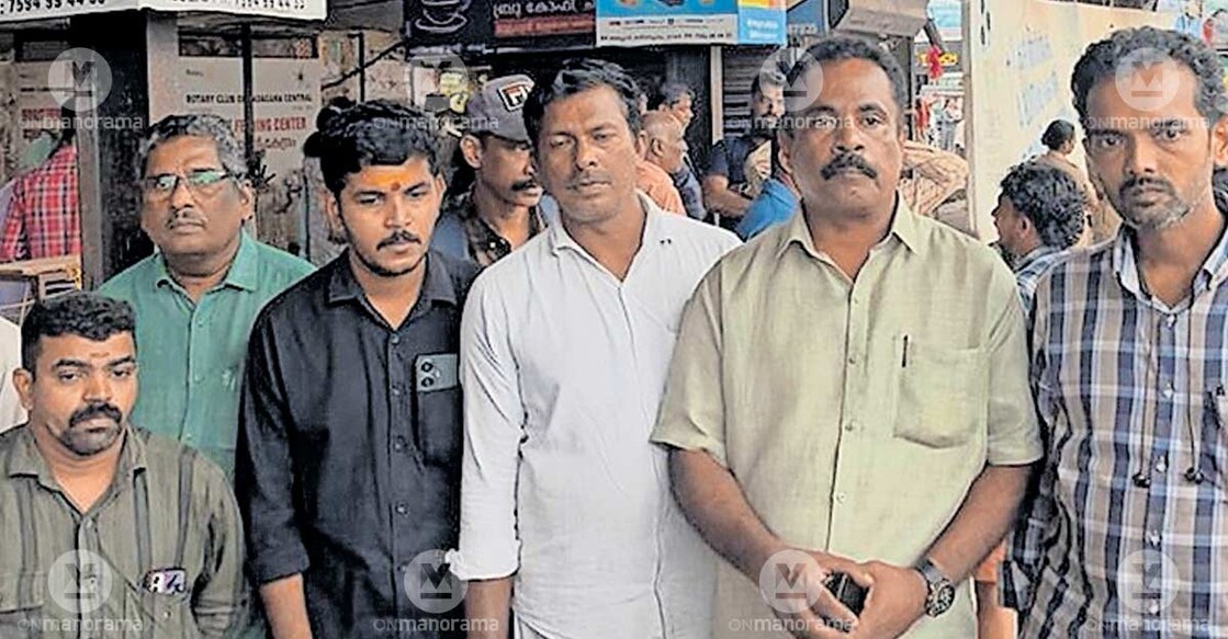 INTUC district secretary Ranjith Kannoth inaugurating an explanatory meeting organised by the outfit at the new bus stand in protest against the police not taking appropriate action in the case registered for the assault of Vishnu, an employee of the bus, Jagannadha, in Peringathoor. Photo: Special arrangement