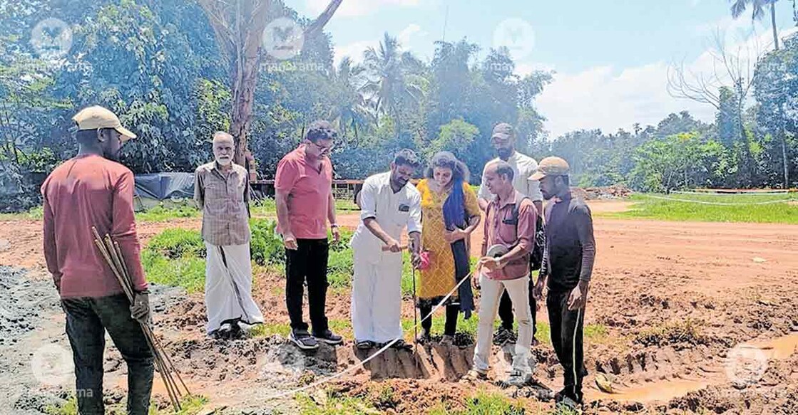 mukkam-bypass-land-donation
