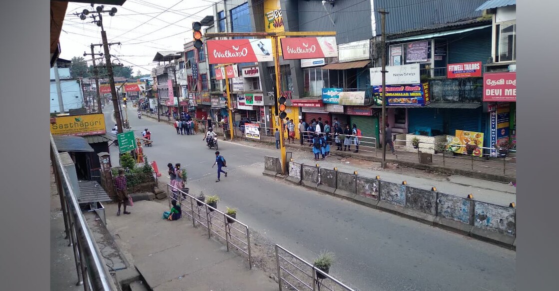 The otherwise busy Mysore-Ooty-Calicut junction at Gudalur remained deserted on Thursday. Photo: Special Arrangement