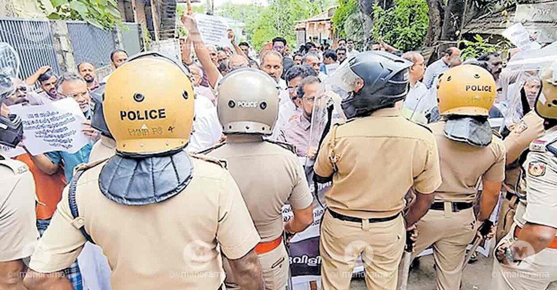 kunnakavu-healthcare-protest