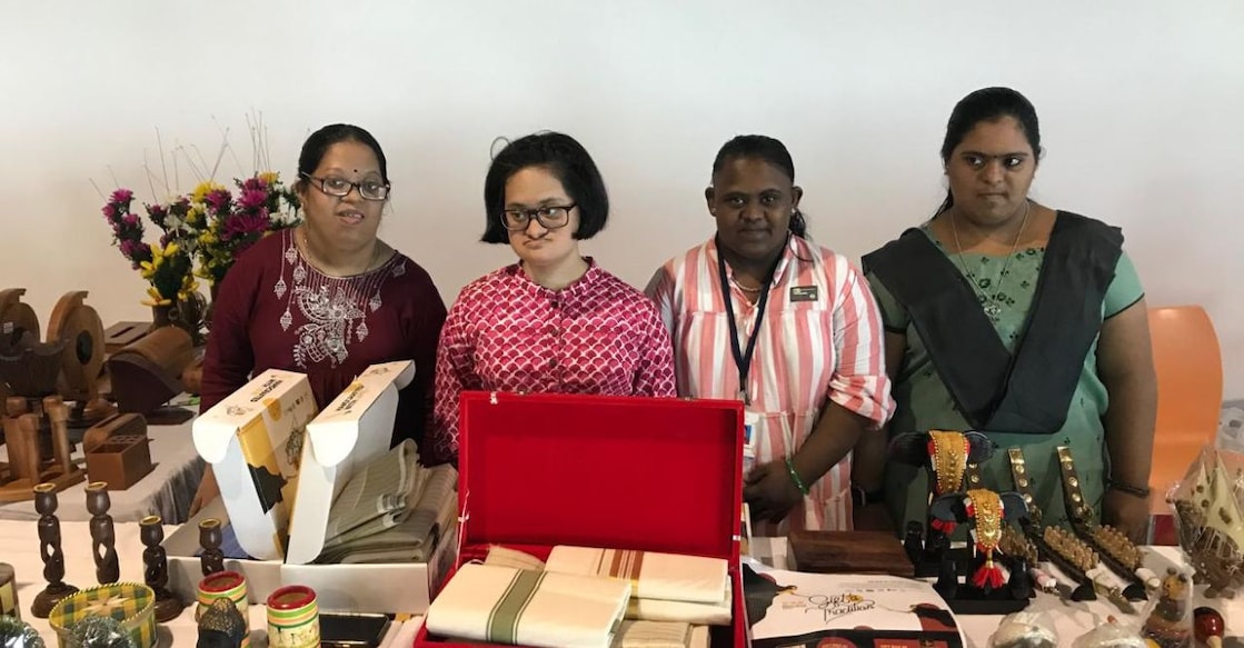 Anjali, Anjana, Teena and Anusree with their handicrafts. Photo: Special Arrangement.