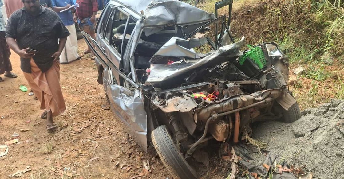 The car involved in the accident. Photo: Manorama Online