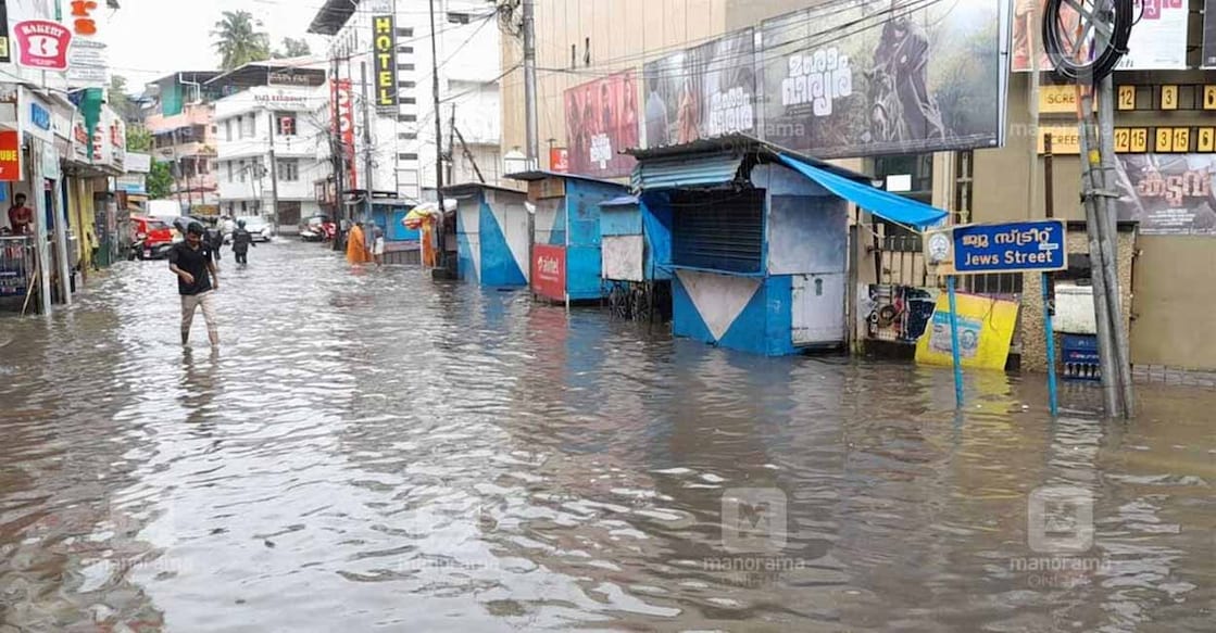 Jew Street in Kochi submerged after heavy rain. Photo: Manorama Online