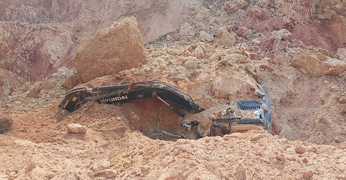 The portion of the hillock collapsed on top of the hitachi. Photo: Special arrangement