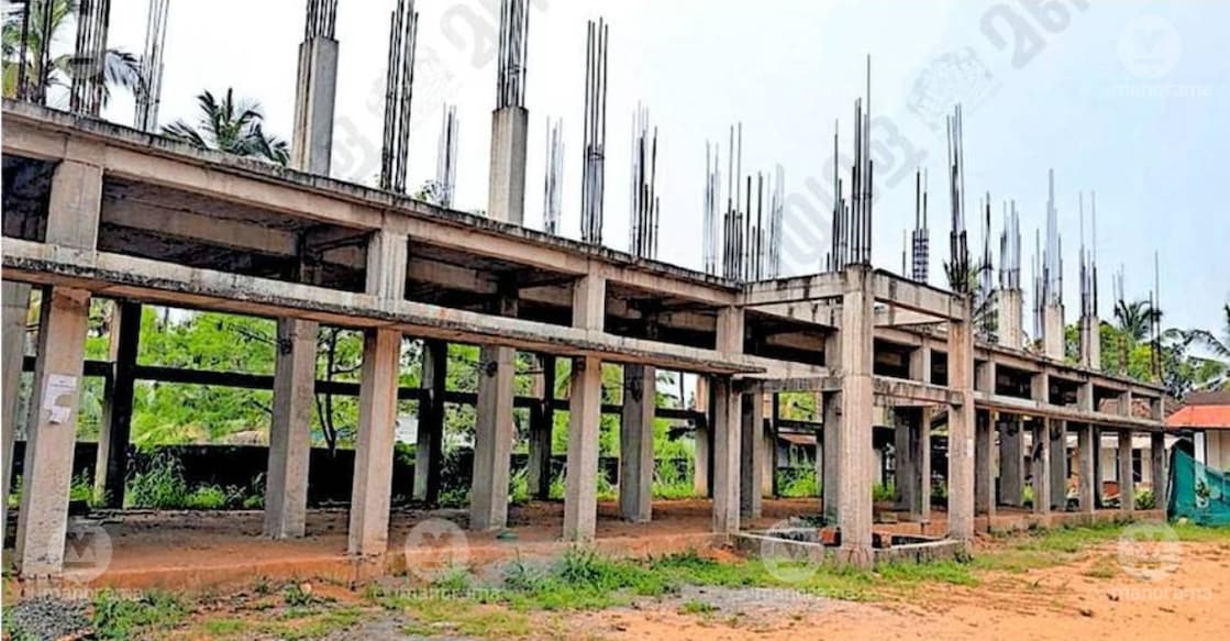 Construction of the ₹4-crore building at Udinur Government Higher Secondary School has ground to a halt.