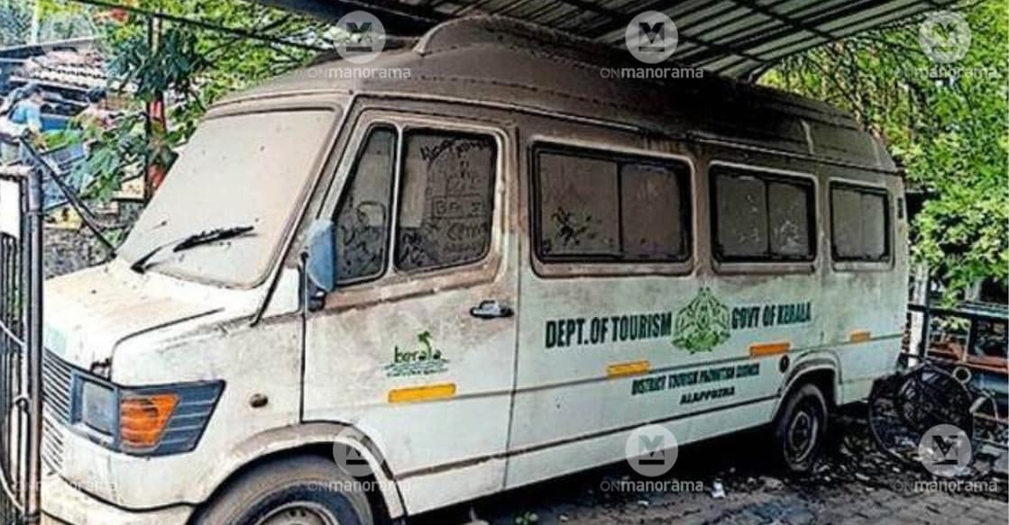 The out-of-service vehicle left to decay. Photo: Special arrangement