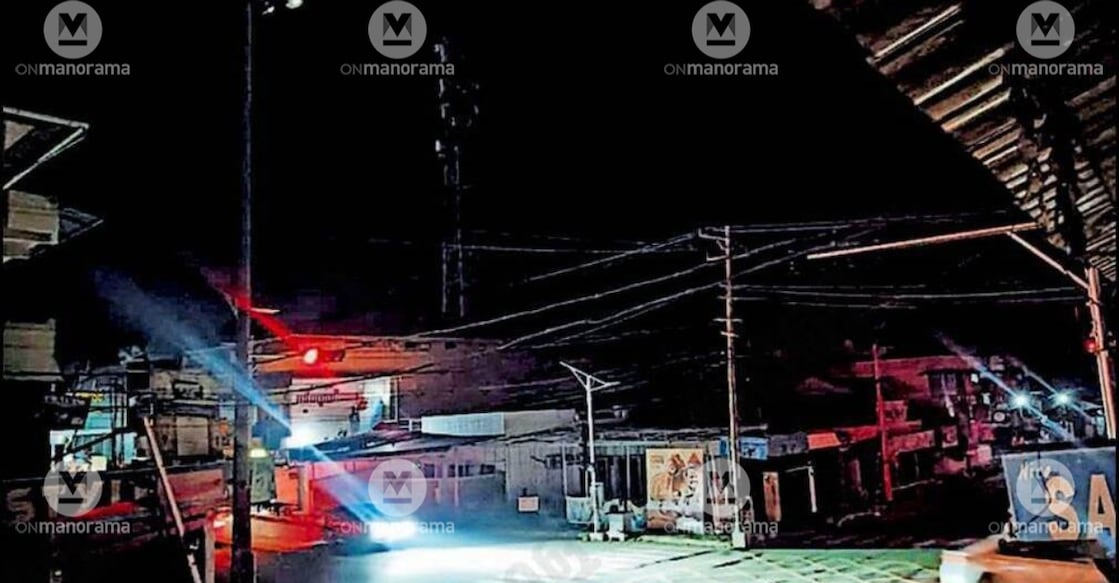 Pannithadam Junction and adjacent areas plunged into darkness after the high-mast lamp went off. Photo: Special arrangement