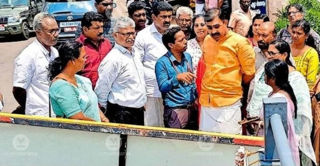 Ahead of the commencement of trial traffic on the Kozencherry parallel bridge, MLA Abin Varkey and Collector A. Nizamudheen conduct an inspection. Photo: Special Arrangement.