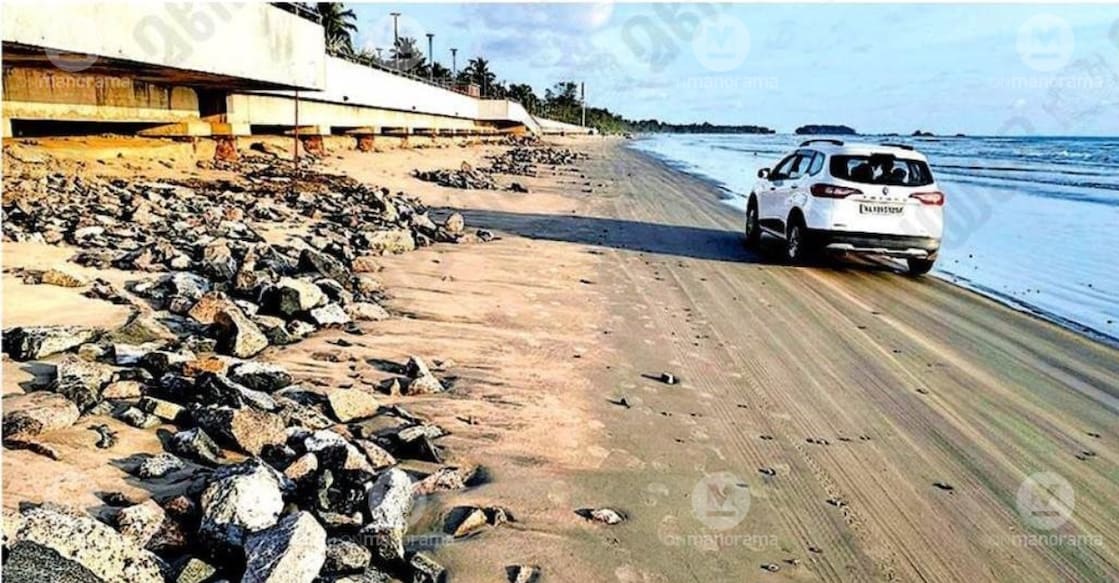 Granite boulders scattered near Palm Shore at Muzhappilangad Drive-in Beach. Photo: Special Arrangement.