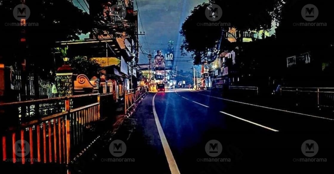 Chengannoor ITI Junction Plunges into Darkness. Photo: Special Arrangement.