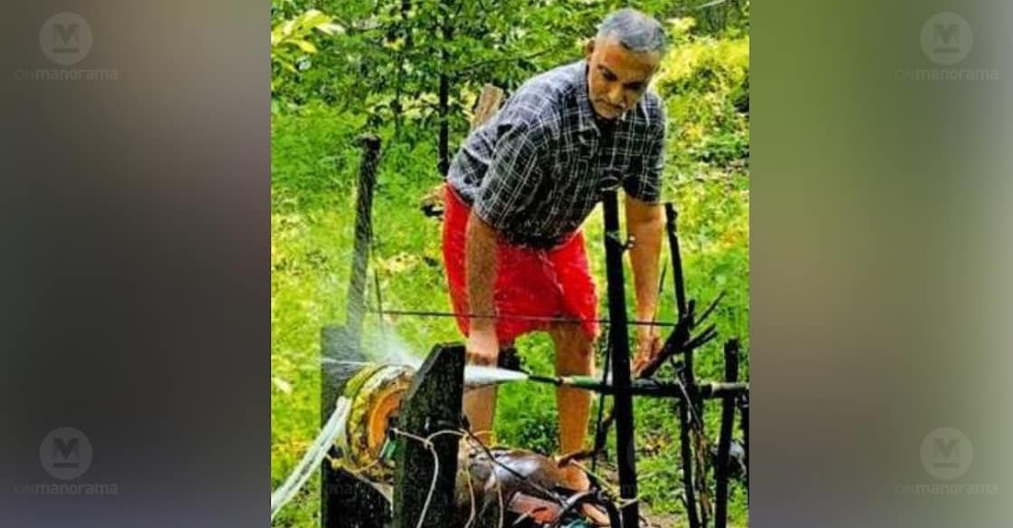 The device invented by Icy Joseph to deter wild animals. photo: Special arrangement