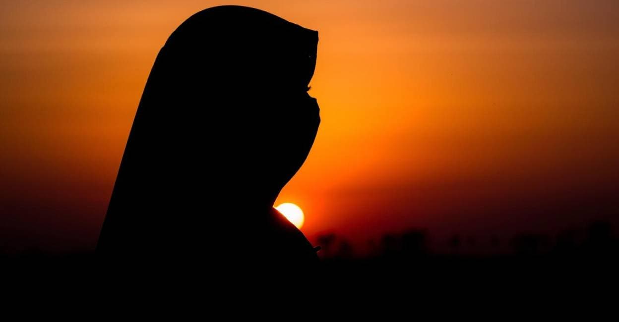 Muslim woman gets 'khula' divorce, Kerala court orders return of gold & money to husband